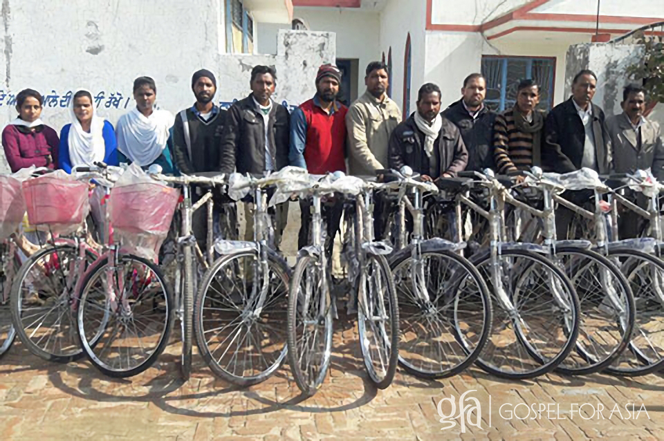 Pastor Jachin’s leaders saw his need and organized a bicycle distribution. In total, 13 GFA-supported workers, including Pastor Jachin, received bicycles to aid them in their ministry.