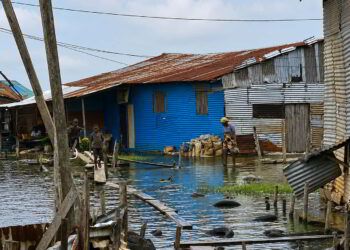 Victims of the flood in Liberia desperately need relief