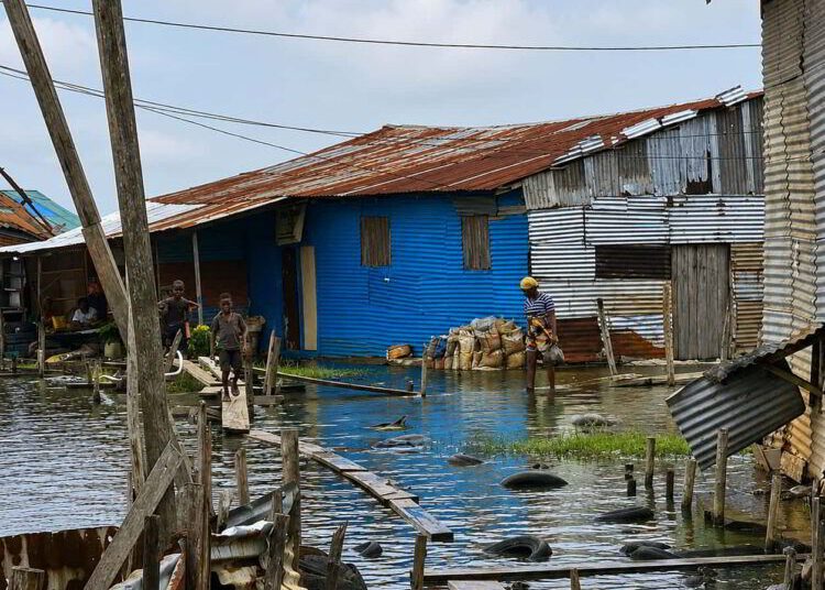 Victims of the flood in Liberia desperately need relief
